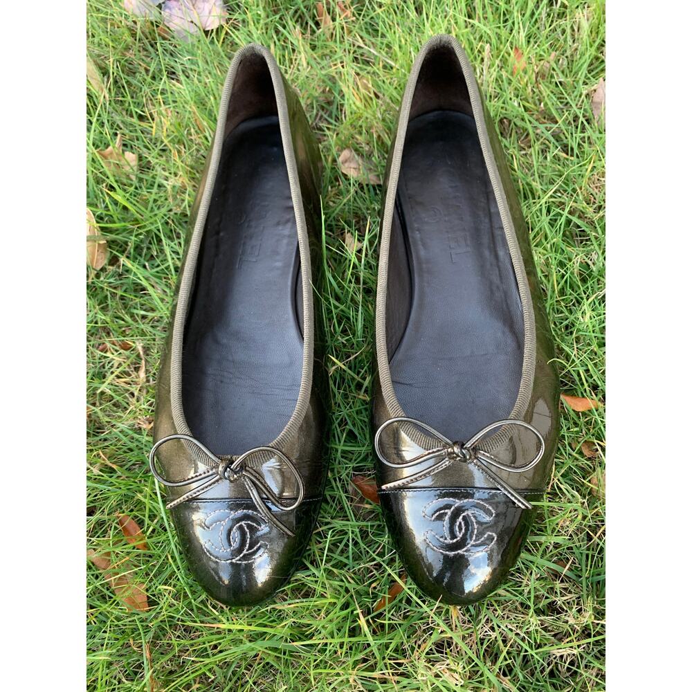 Authentic Chanel Patent Leather Ballet Flats Brown Bronze 38.5 Double CC 8 8.5